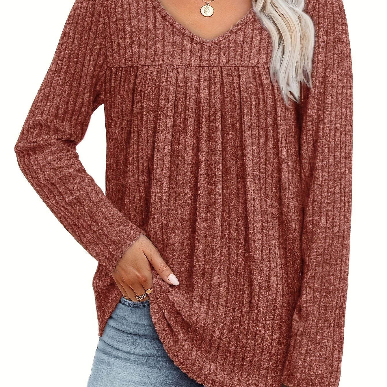 Helle™ | Let strikbluse med V-hals