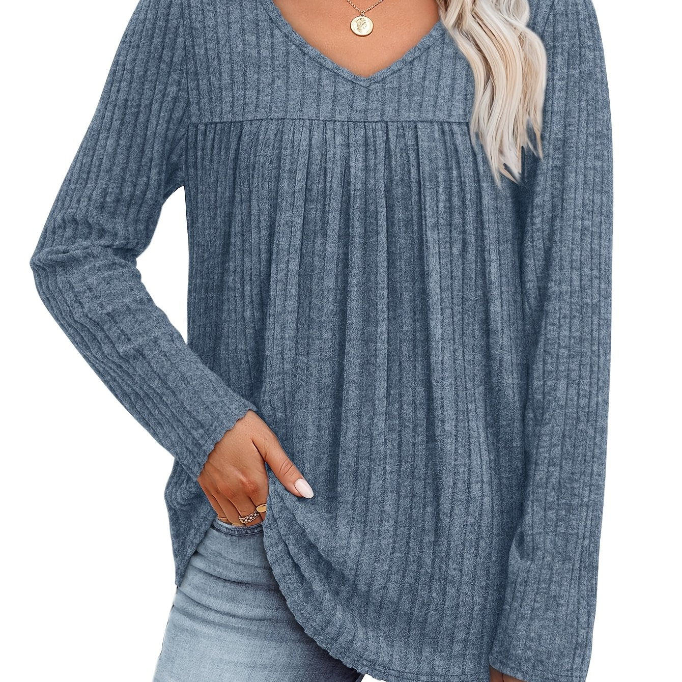 Helle™ | Let strikbluse med V-hals
